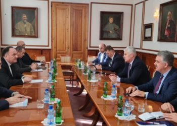 Sastanak u Mostaru: Čović s izaslanstvom posjetio biskupa Palića