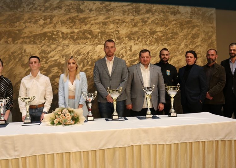 Dodijeljene nagrade najboljim ljubuškim športašima za 2021. godinu