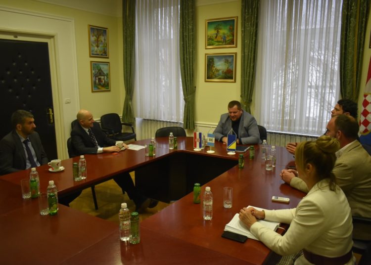 Mađarski veleposlanik u Ljubuškom: “Mađarski ulagači su spremni doći ovdje”