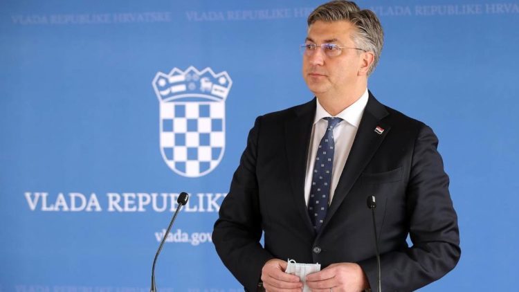 Premijer Plenković razriješio ministra Horvata