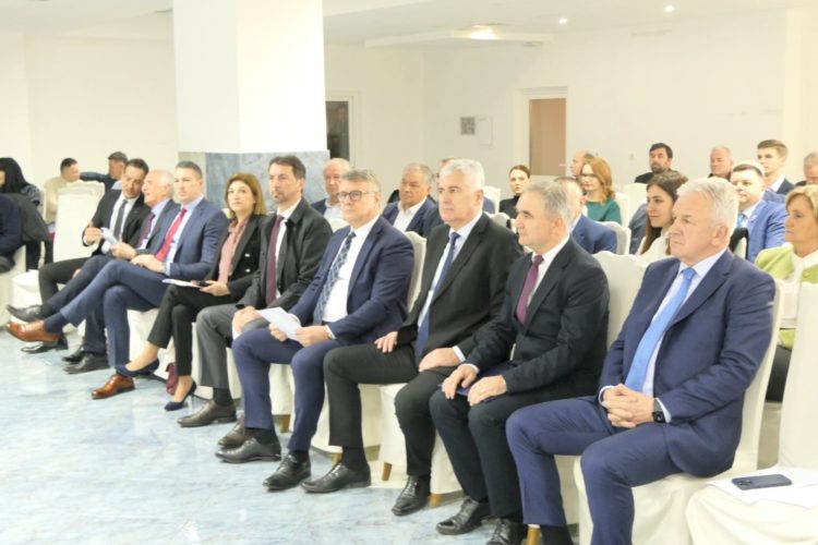 Svjetlan Stanić novi predsjednik Udruge bosanskohercegovačkih Hrvata Prsten