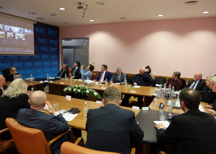 Sjednica Predsjedništva HDZ-a BiH i HDZ-a RH: Uvjeti za Opće izbore ne postoje, tračak prostora za konačan dogovor bit će jasan nakon četvrtka