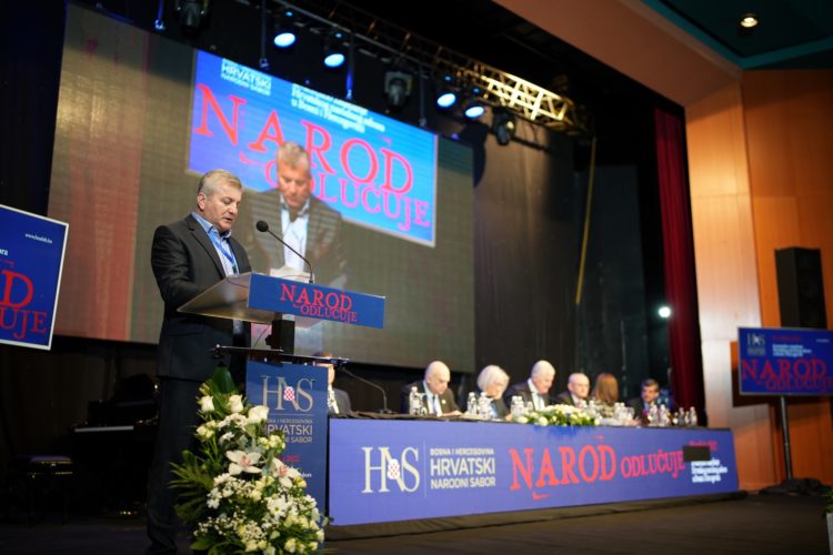 Sa zasjedanja HNS-a poslala se poruka zajedništva hrvatskog naroda