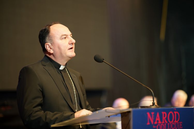 Sa zasjedanja HNS-a poslala se poruka zajedništva hrvatskog naroda