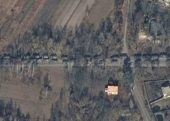 Nove satelitske snimke: Veliki ruski konvoj kreće se u smjeru Kijeva
