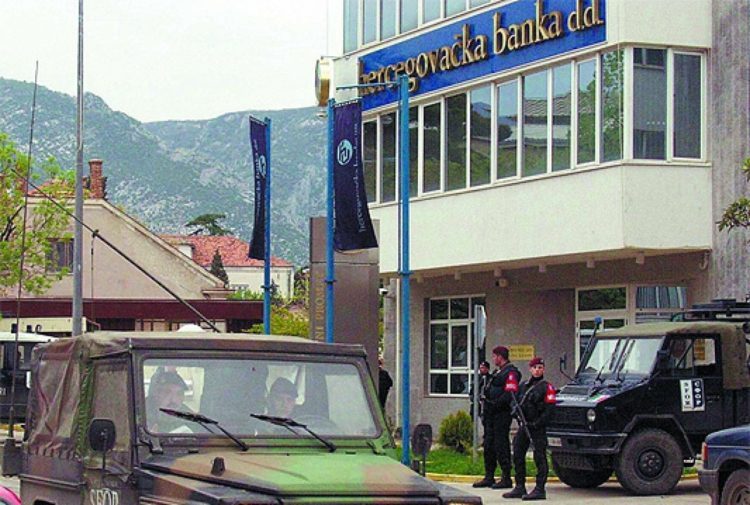 Bivši zamjenik zapovjednika NATO-a u BiH: Upali smo u Hercegovačku banku i uzeli novac! Trebamo progoniti sve koji se ne slažu s našom vizijom BiH