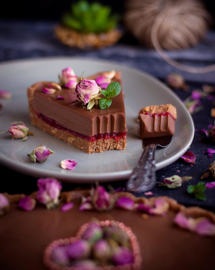 Tart sa malinama i čokoladom