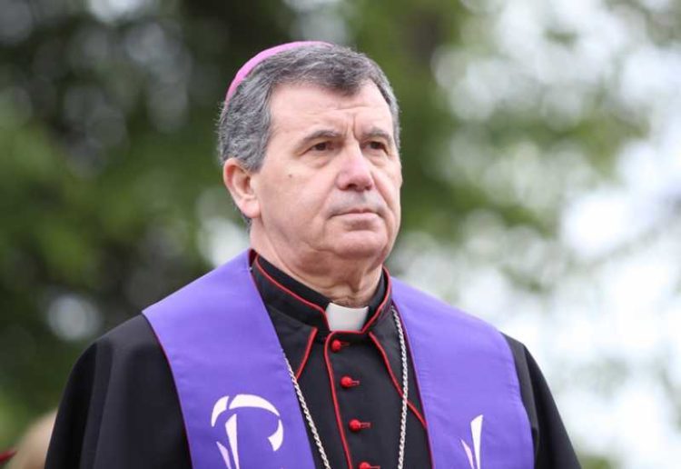 Nadbiskup Vukšić: Iseljavanje stanovništva iz BiH se nastavlja, no državnu vlast to jedva da zanima