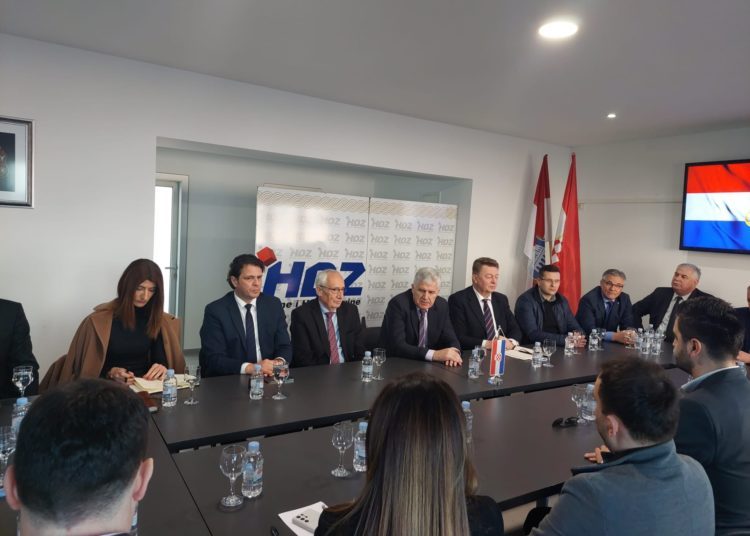 Čović u radnoj posjeti Županijskom odboru HDZ-a BiH Županije Zapadnohercegovačke