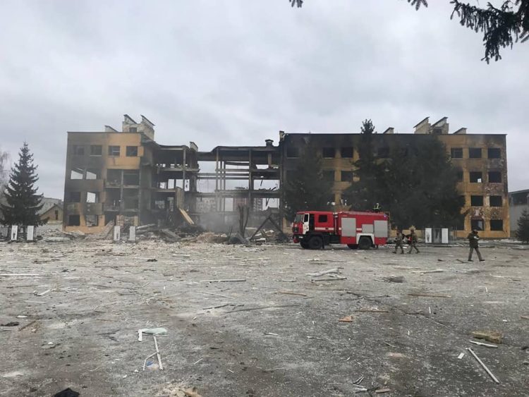 Ubijeno najmanje 70 ukrajinskih vojnika, golemi ruski konvoj napreduje prema Kijevu