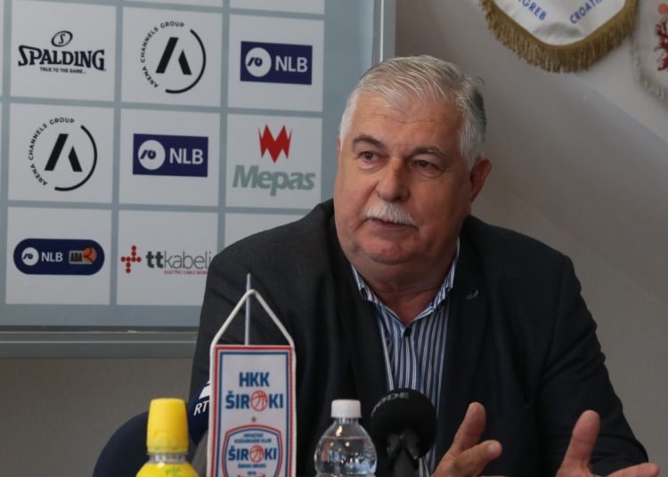 Sve je spremno za spektakl na Pecari