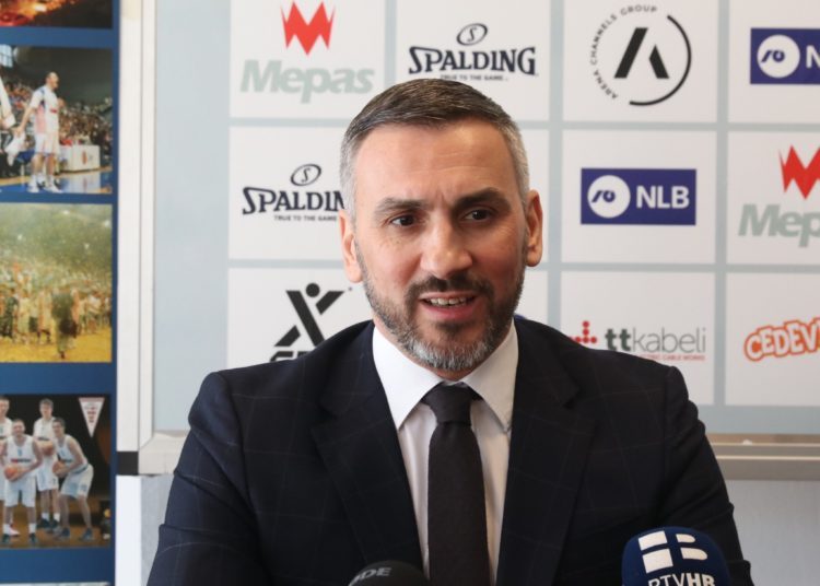 Sve je spremno za spektakl na Pecari