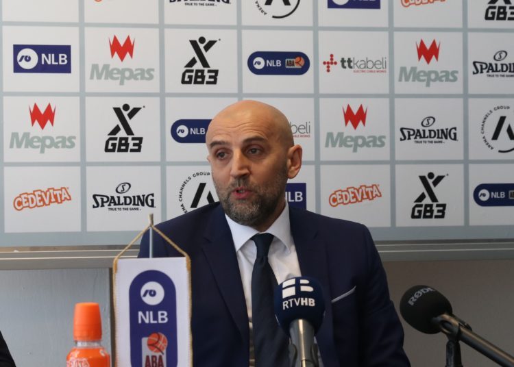 Sve je spremno za spektakl na Pecari