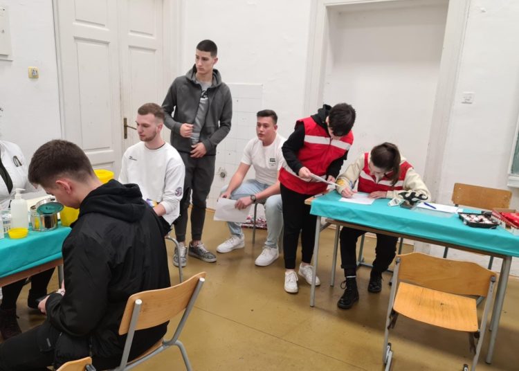 Široki Brijeg: Prikupljene 23 doze krvi u akciji za učenike Srednje strukovne škole