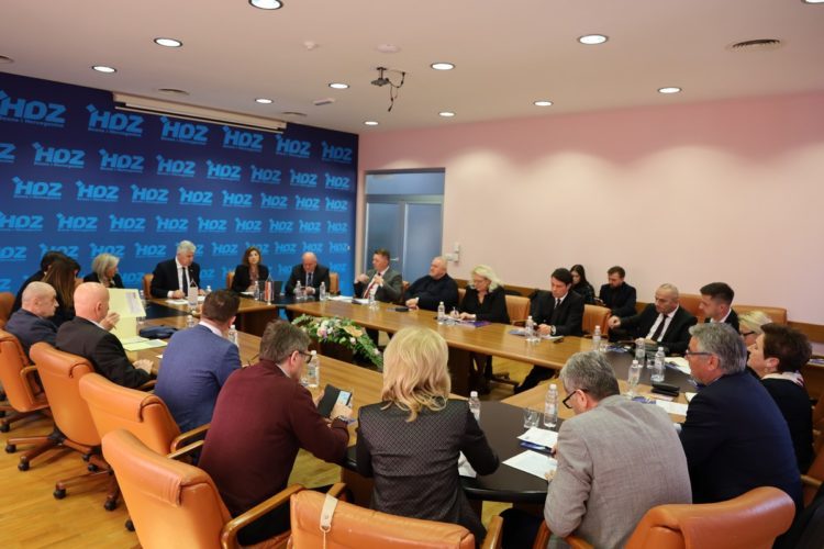 Predsjedništvo HDZ BiH zasjedalo u Mostaru