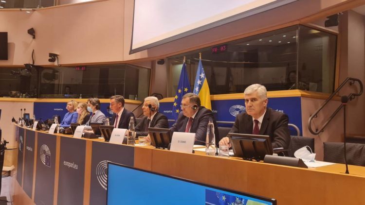 Čović u Europskom parlamentu: Politička i građanska prava Hrvata grubo se krše zbog želje za dominacijom Bošnjaka