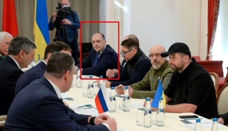 U Kijevu ubijen ukrajinski pregovarač, odavao je tajne Rusima