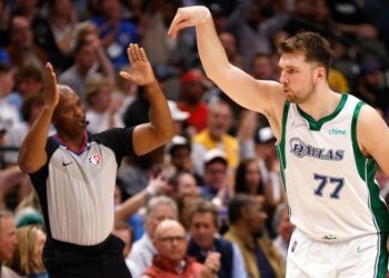 Dončić briljirao u pobjedi Dallasa nad Lakersima i ušao u povijest