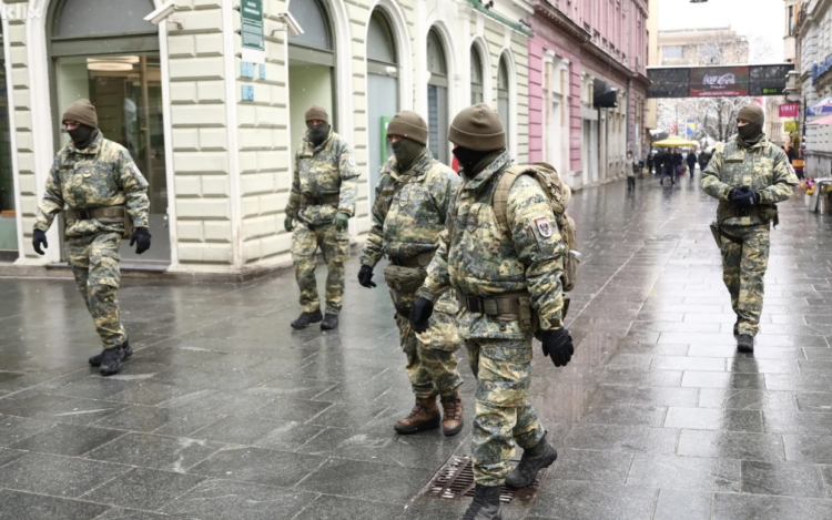 Rafalei nadlijeću BiH, snage EUFOR-a prošetale Sarajevom: “Stvara se psihologija straha”