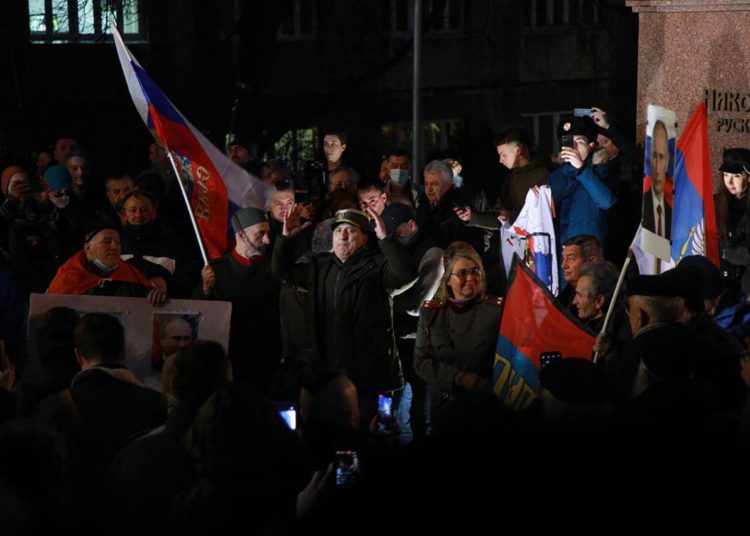 Podrška Rusiji iz Beograda: ”Vučiću Šiptaru, izdao si Srbiju”, ”Putin je najjači”