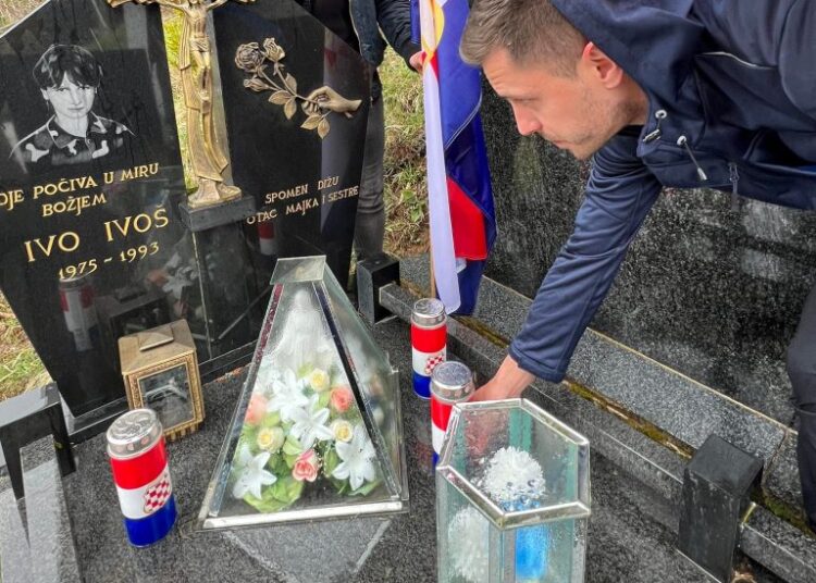 Zvjerski zločin Armije BiH: Tradicionalni mimohod u sjećanje na Ivu Ivoša