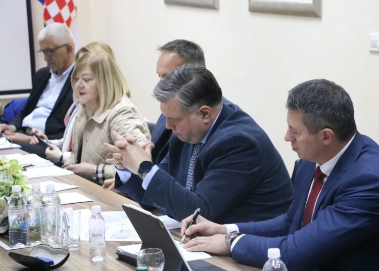 Glavno vijeće HNS-a održalo sjednicu posvećenu aktualnoj gospodarskoj i socijalnoj situaciji