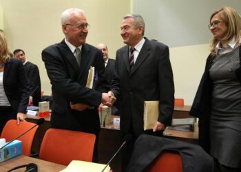 Šestorica generala, među njima i Gotovina, traže pomilovanje Perkovića i Mustača