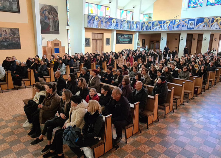 Mnoštvo Kočerinjana hodočastilo u Bosnu, kardinal Puljić oduševljen