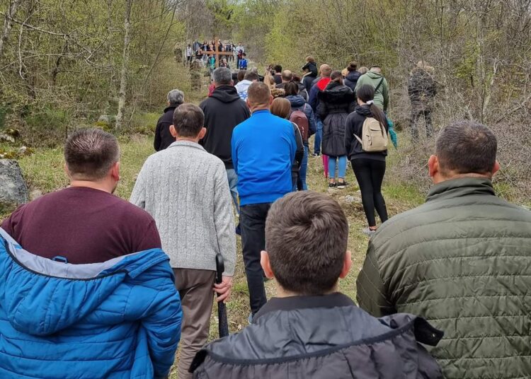U Mokrom održana pobožnost Puta križa uz Gradinu
