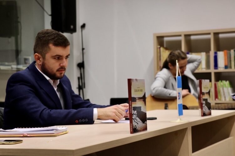 Matias Zečević predstavlja svoj roman u Međugorju