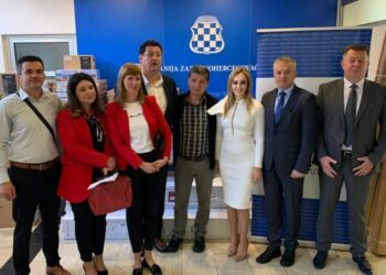 Održana svečana dodjela računalne opreme ravnateljima osnovnih škola ŽZH