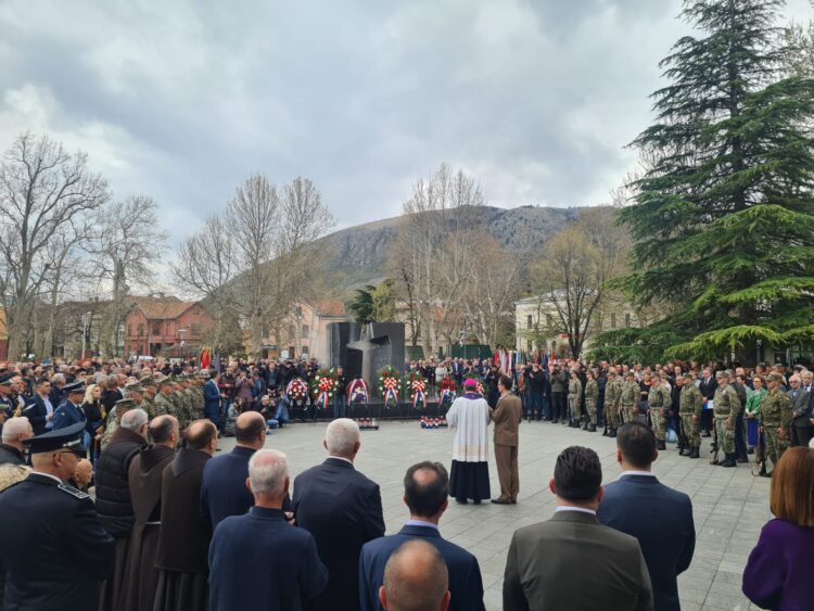 Donosimo fotografije s tridesete obljetnice uspostave HVO u Mostaru