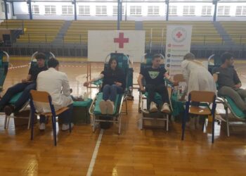 U srednjim školama u Posušju prikupljeno 28 doza krvi