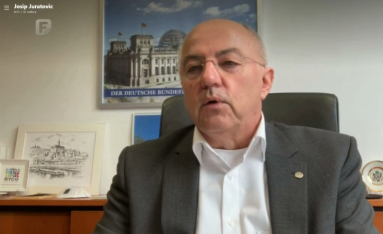 Član Bundestaga Juratović pametovao Hrvatima: Izborni zakon nije vaš glavni problem