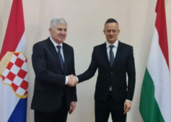 Szijjártó: Mađarska podupire hrvatsku nacionalnu zajednicu u ostvarivanju svih prava, Čović je naš prijatelj