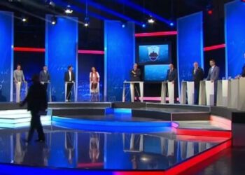 Skandal na predizbornom TV sučeljavanju u Sloveniji: Dio političara napustio studio, jedan od njih pao