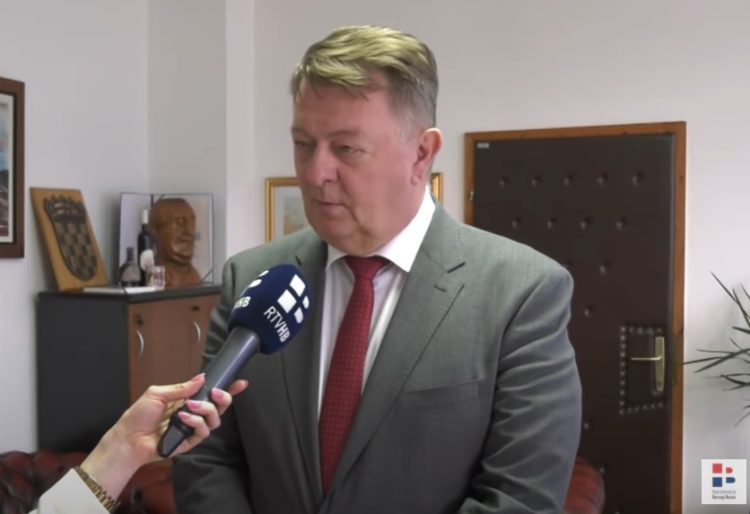 Zdenko Ćosić: Bakir je postao stroj za maglu, ali bojim se da se on u toj magli gubi