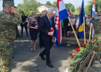 Čović s izaslanstvom nazočio središnjem događaju obilježavanja „Dana sjećanja 2022.“