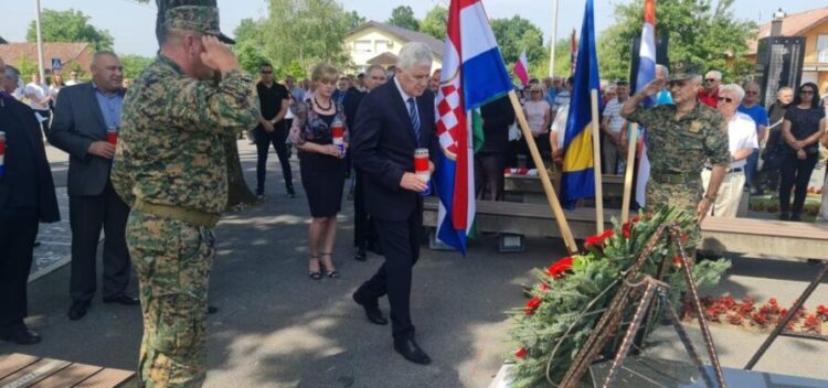 Čović s izaslanstvom nazočio središnjem događaju obilježavanja „Dana sjećanja 2022.“