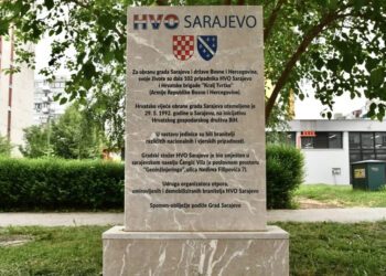 U Sarajevu podignut spomenik koji ne predstavlja poginule pripadnike HVO-a Sarajevo
