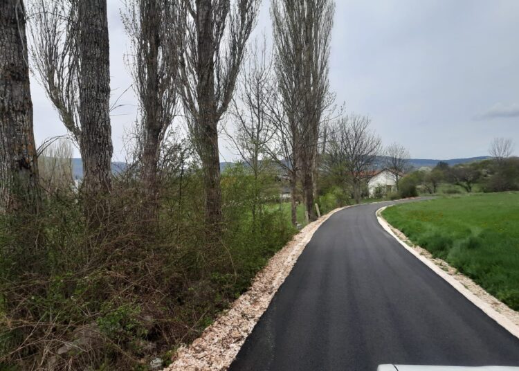Posušje: Novi asfalt na više lokacija u Rakitnu, najavljeni i novi radovi