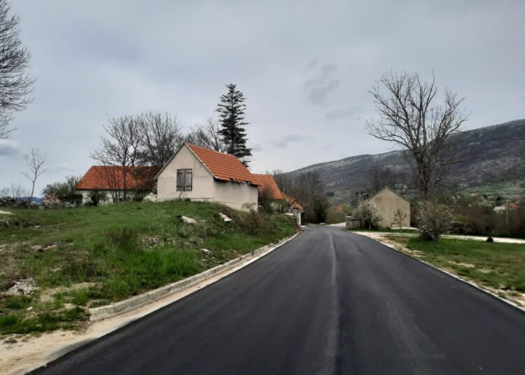 Posušje: Novi asfalt na više lokacija u Rakitnu, najavljeni i novi radovi
