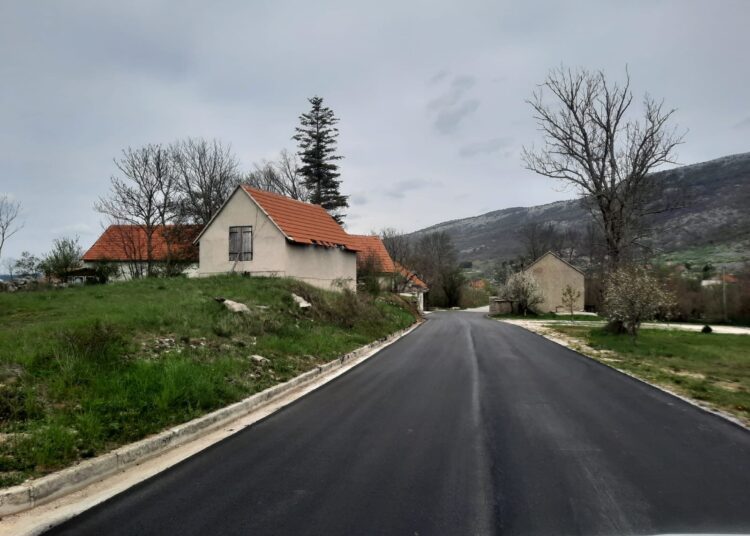 Posušje: Novi asfalt na više lokacija u Rakitnu, najavljeni i novi radovi