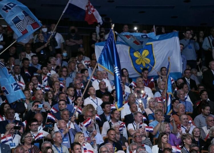 Tisuće ljudi na svečanosti povodom stote obljetnice rođenja prvog hrvatskog predsjednika dr. Franje Tuđmana