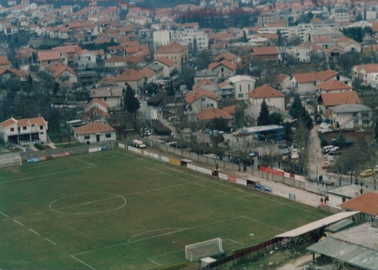 Pogledajte fotografije iz Širokog Brijega 1995. godine, s 1. obljetnice 2. gardijske brigade HVO-a