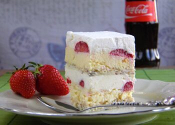 Bijeli egipat s jagodama