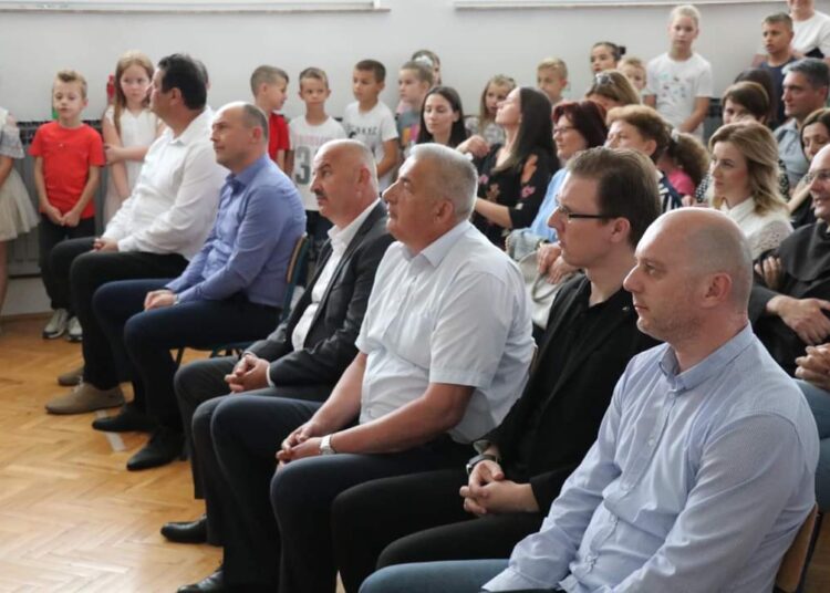 Osnovna škola Kočerin proslavila svoj dan