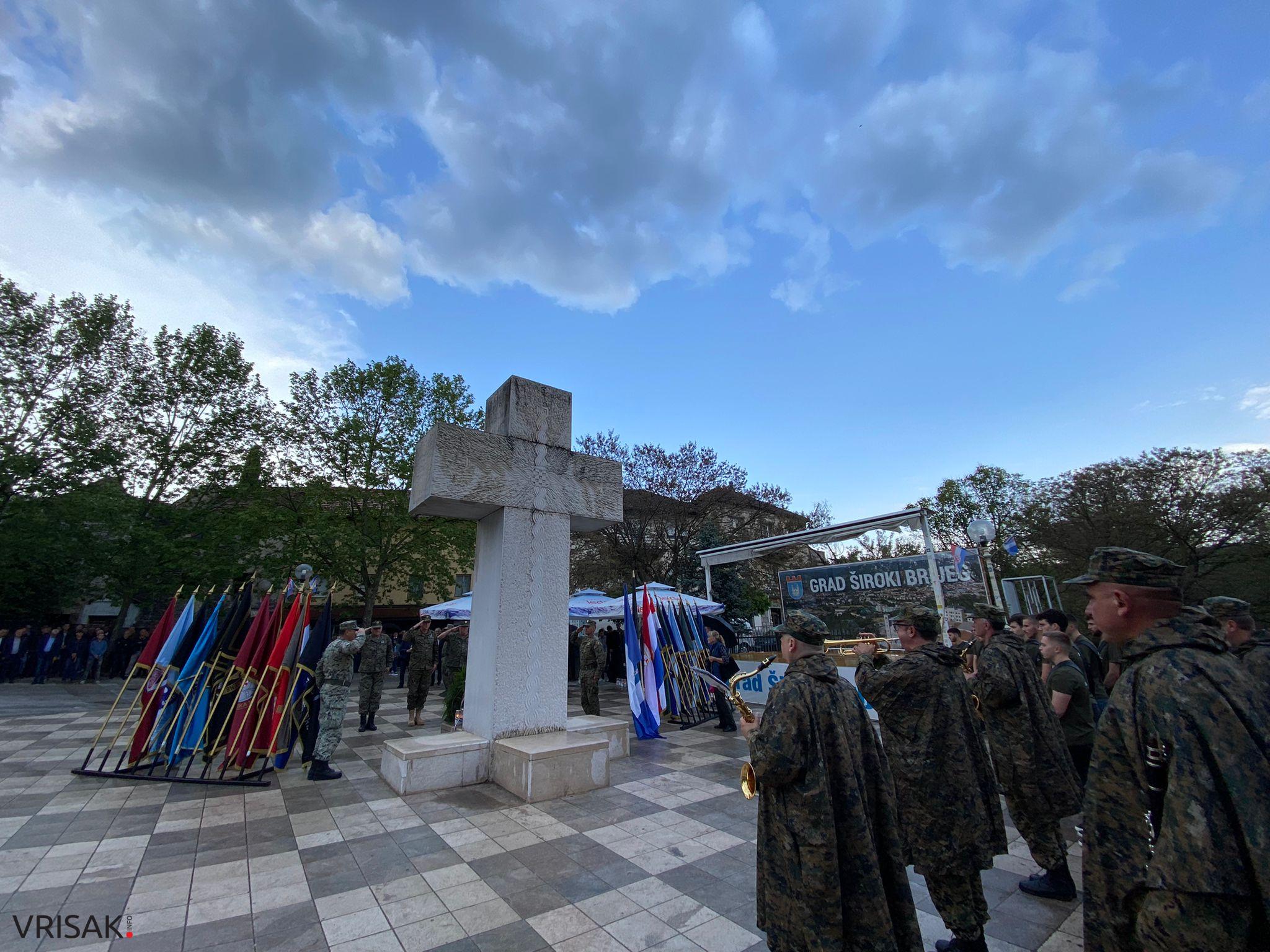 Svečano obilježen Dan širokobrijeških branitelja (FOTO)