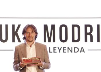 Modrić osvojio prestižnu nagradu: “On je nevjerojatna osoba, rijetki postaju legende”