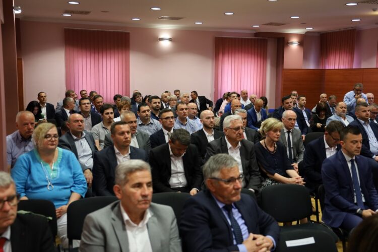 Sjednice Predsjedništva i Središnjeg odbora HDZ-a BiH: Kandidata za hrvatskog člana Predsjedništva predložiti će HDZ BiH kao najjača snaga unutar HNS-a